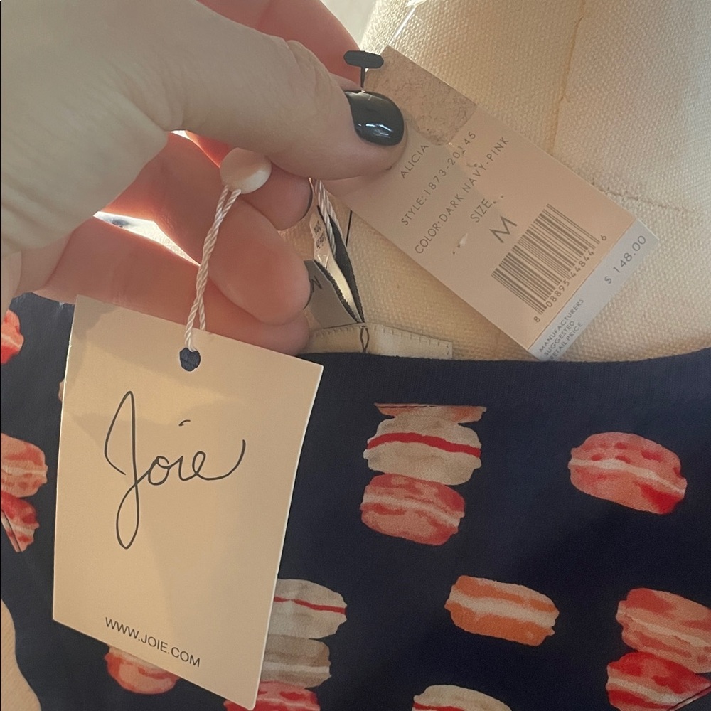 $148 NWT Joie Alicia Macaroon Silk Navy Multicolor Patterned Tank Top Medium - Picture 7 of 9